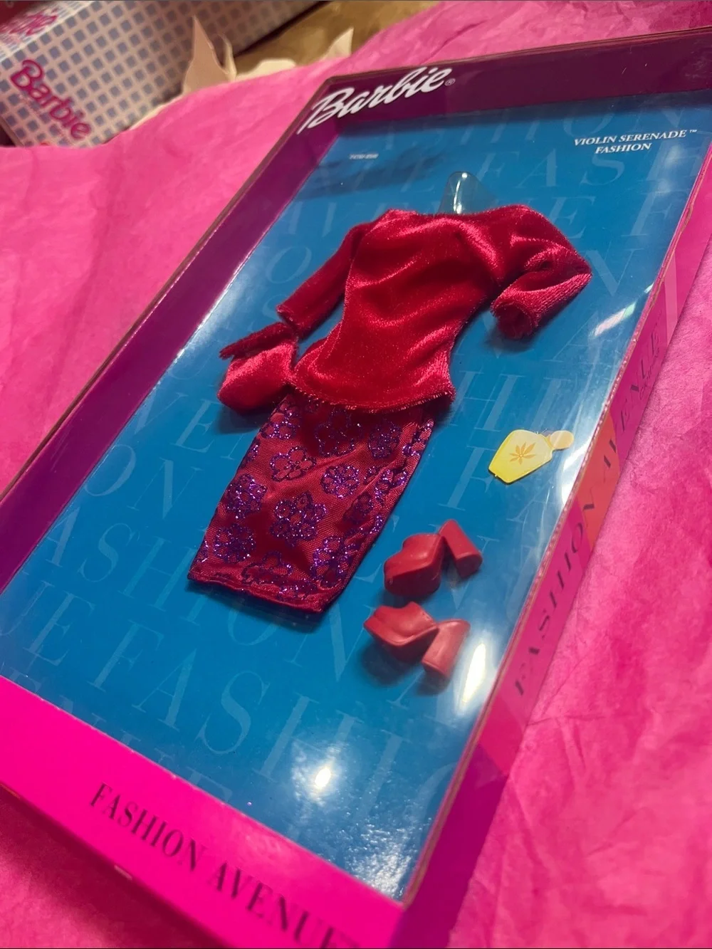 2000 Barbie Fashion Avenue “Violin Serenade” Metro Style NRFB